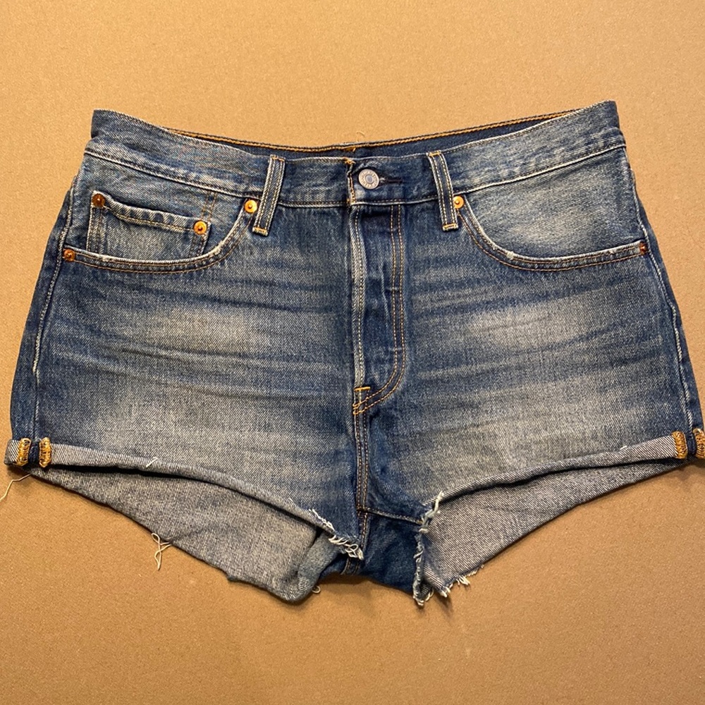 Levi’s 501 100% cotton denim